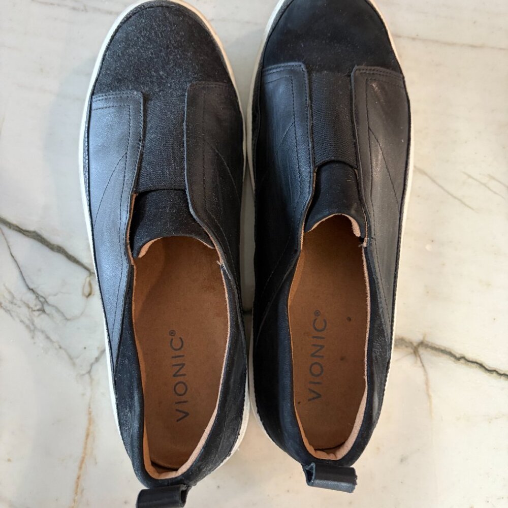Vionic Zinah Slip On size 9 flats slip on loafers leather suede black 1083 - Picture 5 of 6